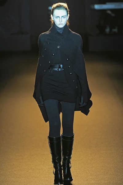 Look 1